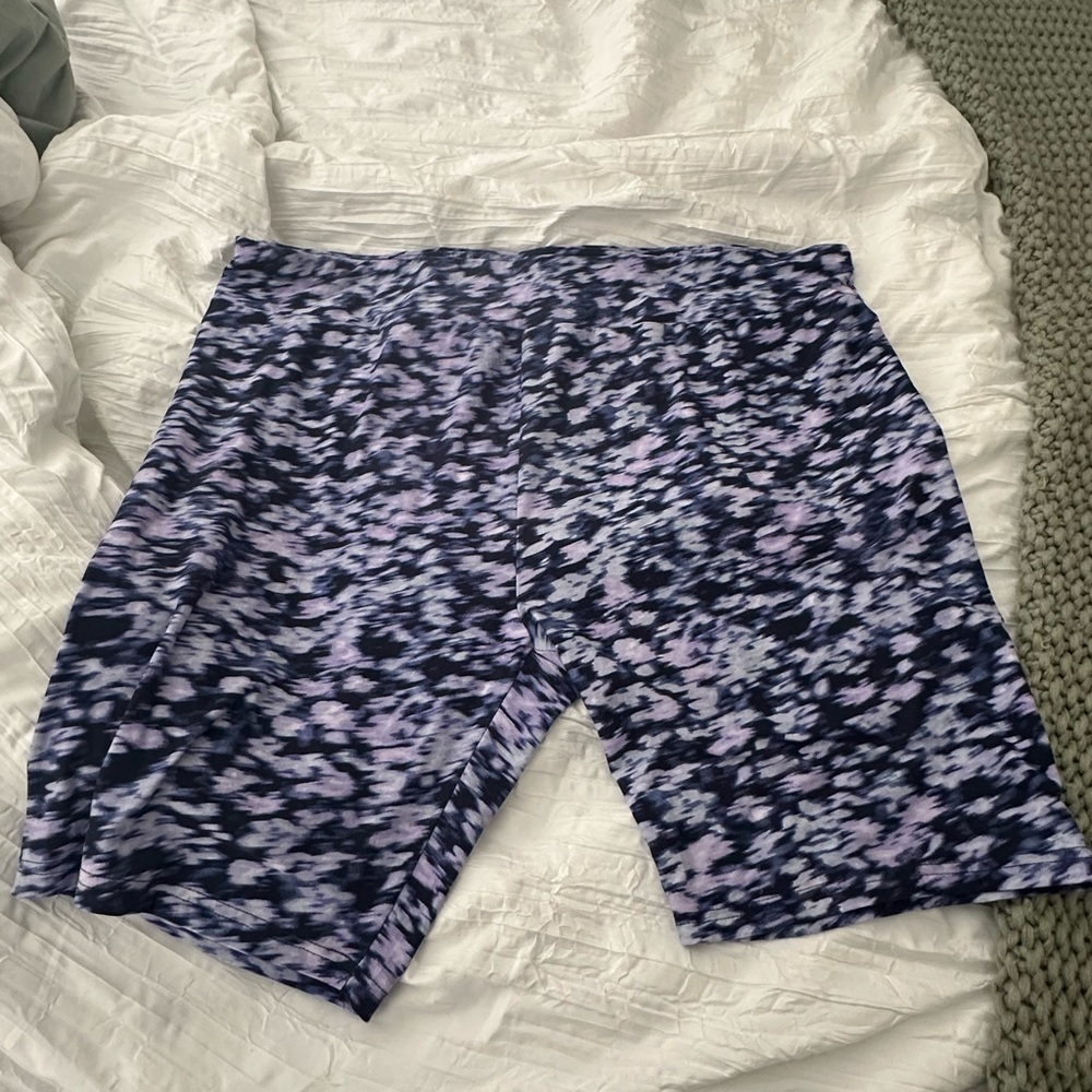 Terra & Sky Purple and Black Patterned Shorts 4X